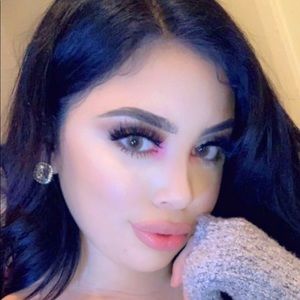 Meet your Posher, Karina